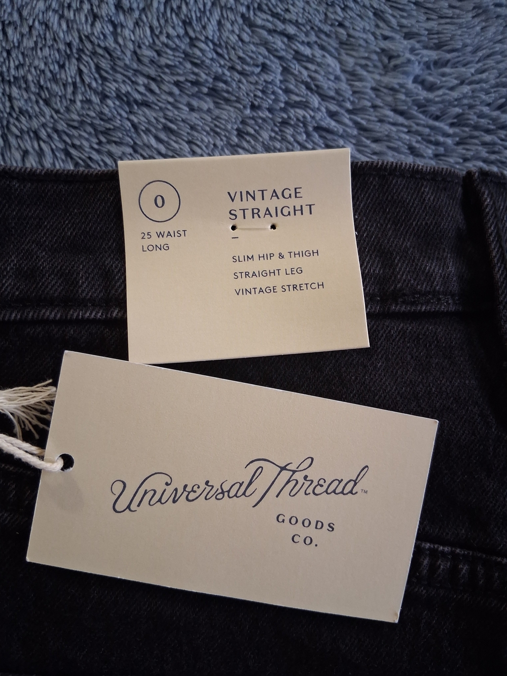 Universal Thread Black Slim Straight Jeans. Size 0 - Picture 4 of 7